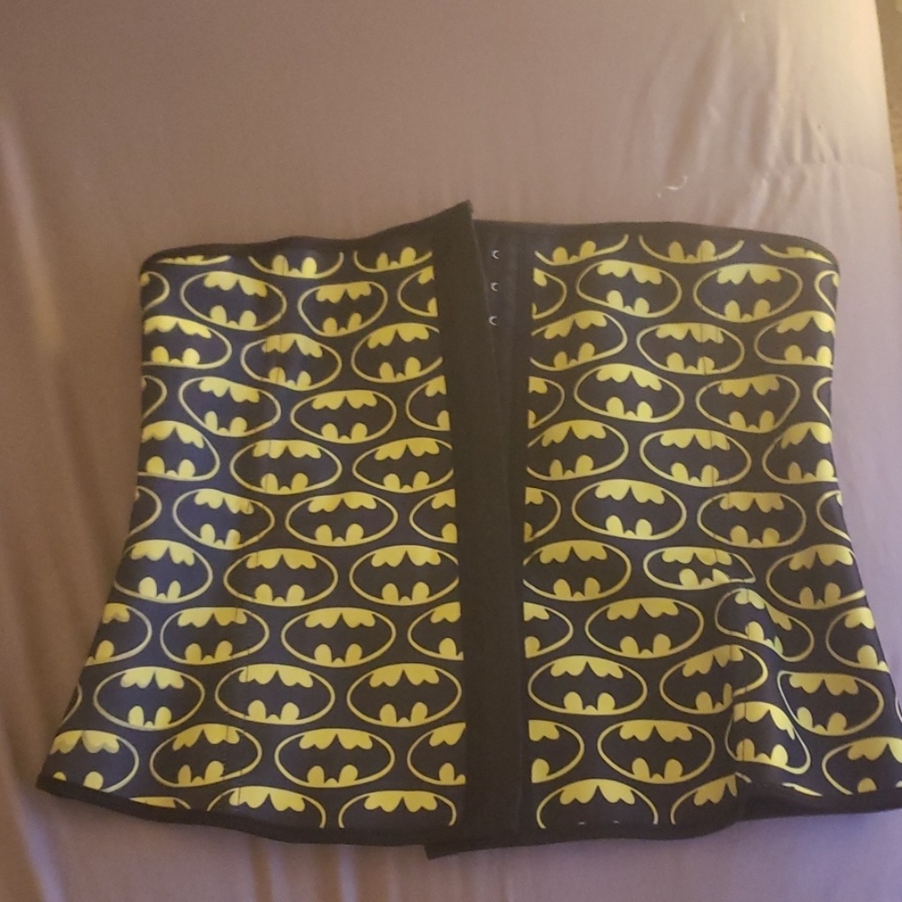 Batman waist clincher